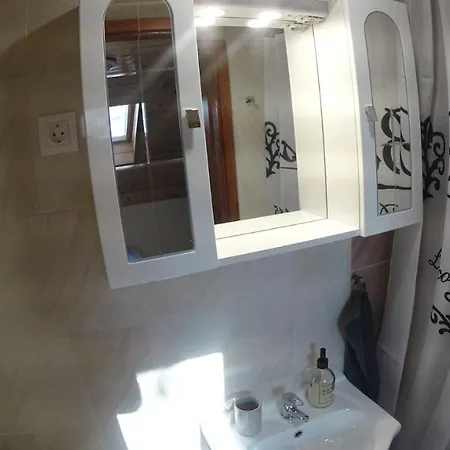 Black & White - White Apartmán *