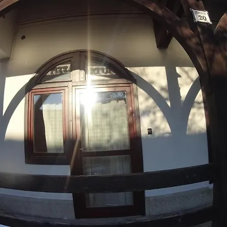 Apartmán Black & White - White *