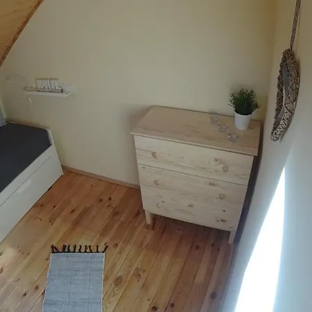 Black & White - White Eger