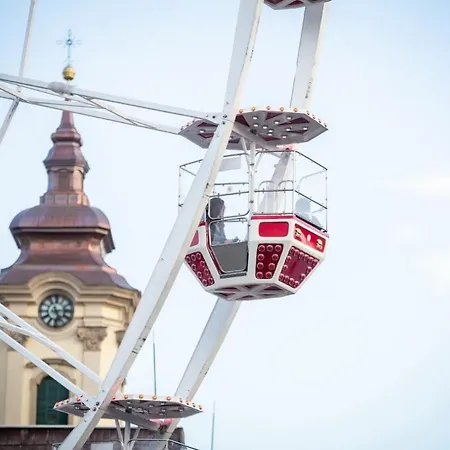 Apartmán Black & White - White