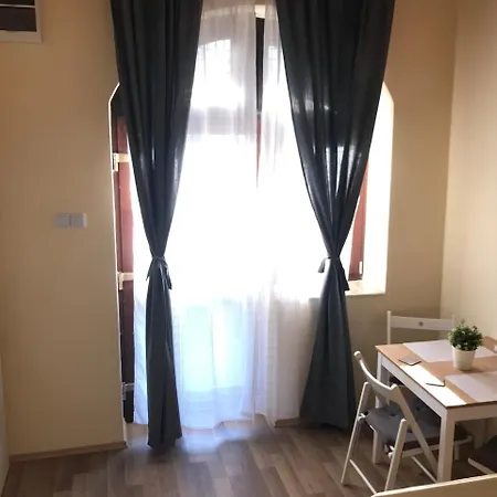 Apartament Black & White - White Eger